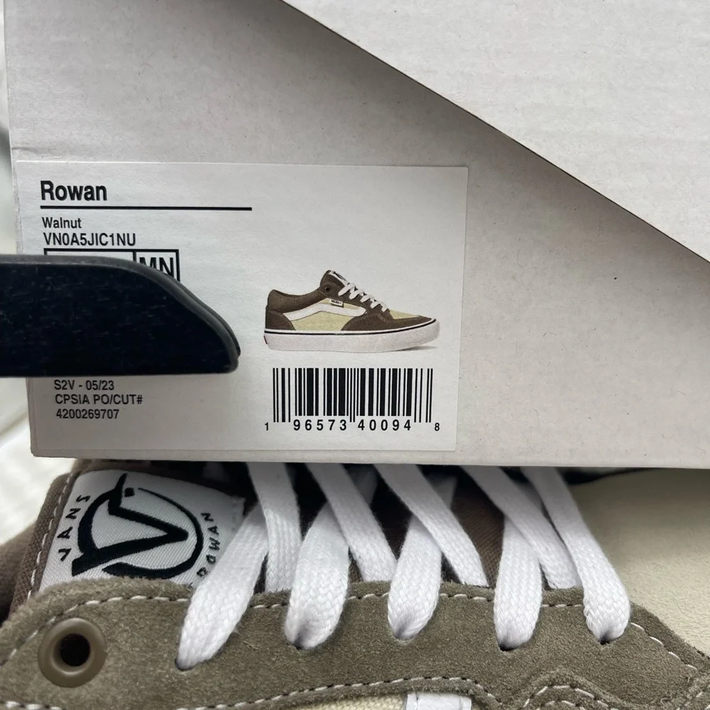 Vans WMNS Rowan
Walnut Sneakers 
VN0A5JIC1NU Tan and White Sneakers - Picture 16 of 16